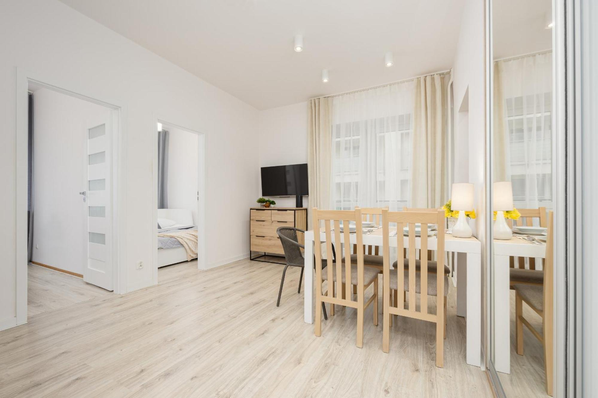 Leilighet Bright In Center With Two Bedrooms And Balcony By Renters